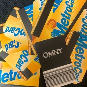 25 USED AND EXPIRED NYC METRO CARDS NO CASH VALUE EXPIRED